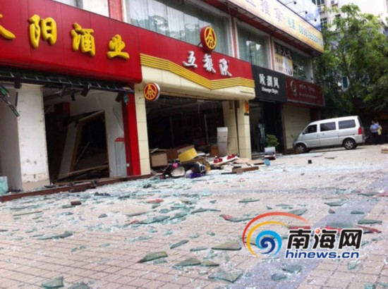海南海口兩家酒行發(fā)生爆炸 傷亡損失不明(圖)