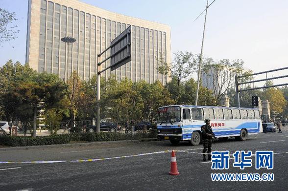 太原迎澤大街山西省委附近爆炸致1死1重傷7輕傷