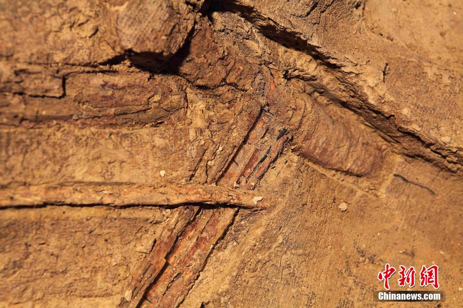 兵馬俑考古首次發(fā)現(xiàn)清晰弓弦 秦代弓弩可獲復(fù)原