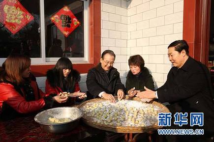 溫家寶在大別山革命老區與干部群眾共度春節紀實