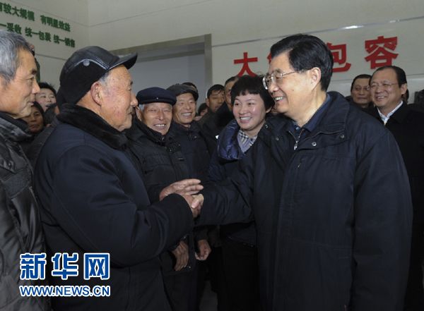 胡錦濤：全面深入學(xué)習(xí)貫徹黨的十八大精神 奮力創(chuàng)造全面建成小康社會新成就