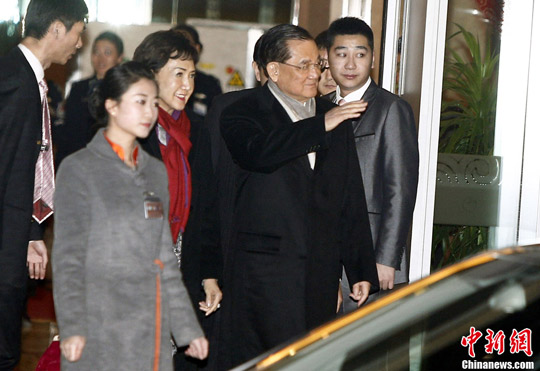連戰:“九二共識”寫入中共18大報告 象征重要性
