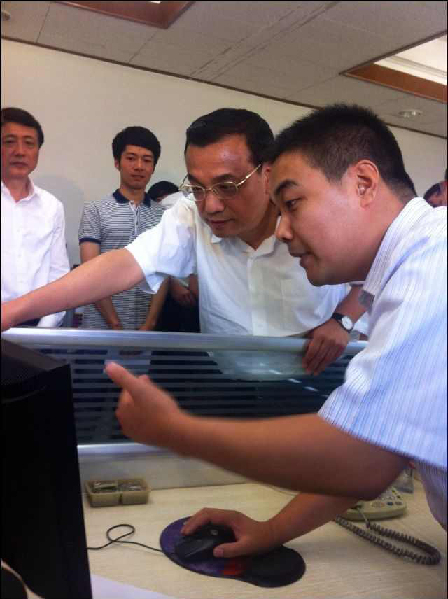 李克強：大學生既要創(chuàng)新也要敢于創(chuàng)業(yè) 要有“雙創(chuàng)”精神