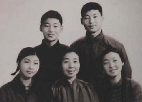 習仲勛家風嚴到“不近人情”：教女兒“夾著尾巴做人”