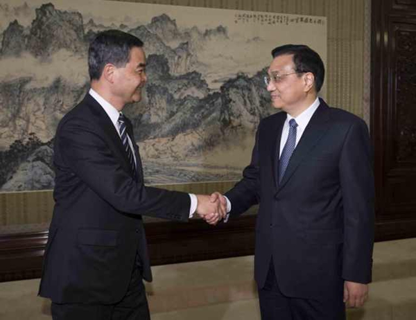 李克強會見香港特區行政長官梁振英