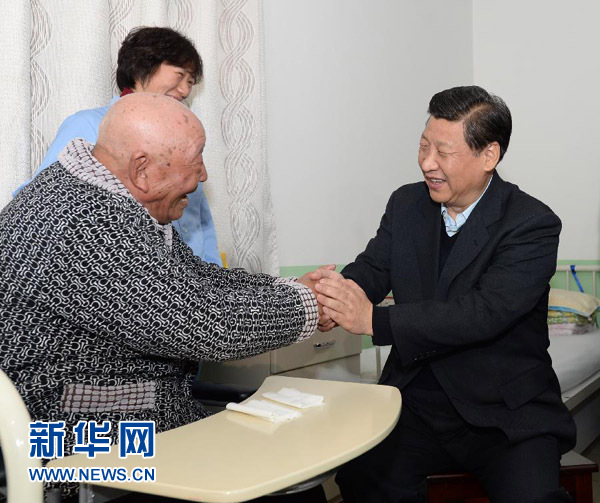 習(xí)近平李克強(qiáng)寒冬問(wèn)民生