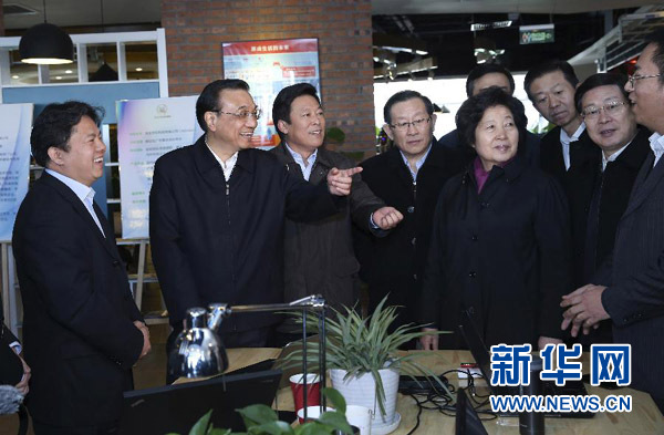 習近平李克強寒冬問民生