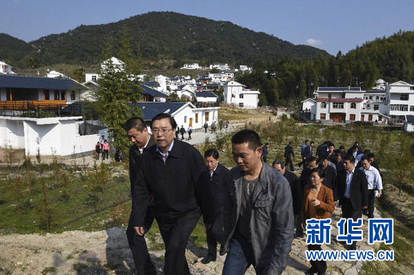 中共中央政治局常委到第二批黨的群眾路線教育實踐活動聯系點調研指導工作