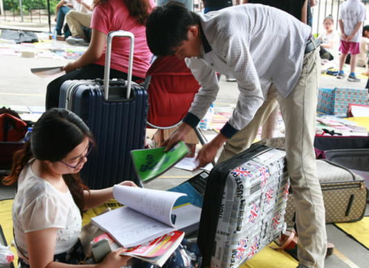 南開(kāi)大學(xué)畢業(yè)跳蚤市場(chǎng)八里臺(tái)、津南兩校區(qū)同時(shí)進(jìn)行