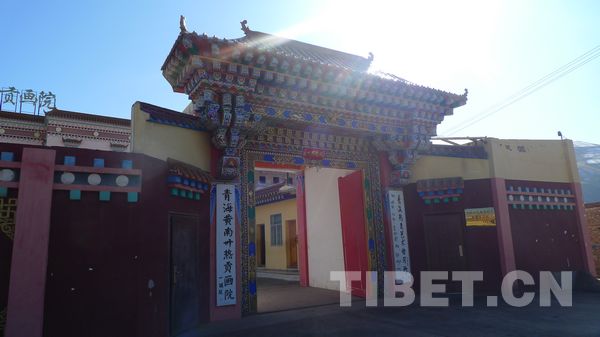走訪熱貢畫院 感受熱貢文化魅力