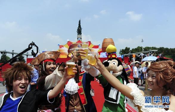 高清大圖：哈爾濱國際啤酒節開幕