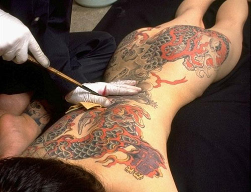 揭秘日本神秘的“黑”時尚 回顧紋身刺青歷史