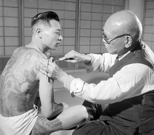 揭秘日本神秘的“黑”時尚 回顧紋身刺青歷史