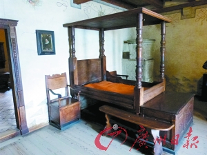 錫雍古堡 聽詩人講故事