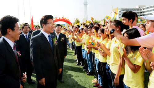新疆喀什師范學院慶祝建校50周年 張春賢出席并講話