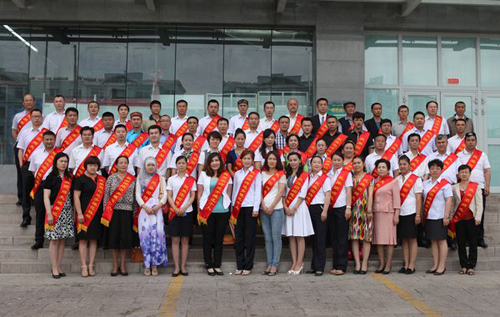 伊犁能源公司榮獲自治州企業(yè)工委民族團(tuán)結(jié)先進(jìn)企業(yè)稱號