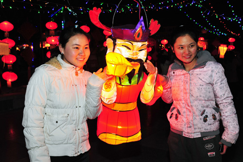 克拉瑪依舉辦元宵節(jié)花燈展