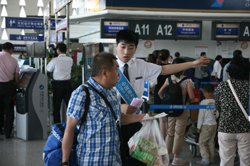 迎新疆旅游旺季 南航調20架飛機進疆“幫飛”
