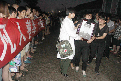 大愛奉獻給人民：追記捐獻器官的武警云南省總隊紅河州支隊戰士李杰