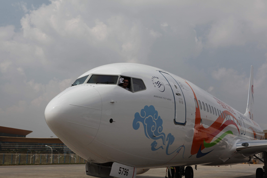 東航云南新引進波音737-800加強樞紐建設