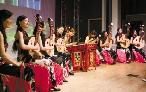 趙洪祝訪問(wèn)美國(guó)印第安納州的浙江藝術(shù)家