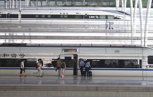 鐵道部：我國將全面下調(diào)高鐵運(yùn)行時(shí)速