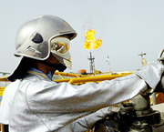 Oil nears 61-dollar mark after Iran vote 