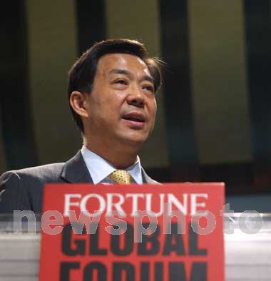 商務部長薄熙來：中國東部人均GDP達到2000美元
