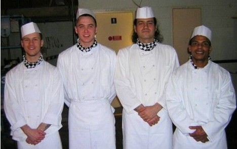 英國監(jiān)獄開高級餐廳 廚師服務員均為囚犯