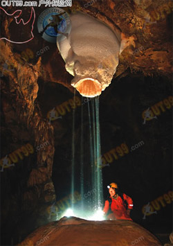 第四屆中國戶外年度金犀牛獎(jiǎng)揭曉 夏雨成為戶外運(yùn)動(dòng)推廣大使