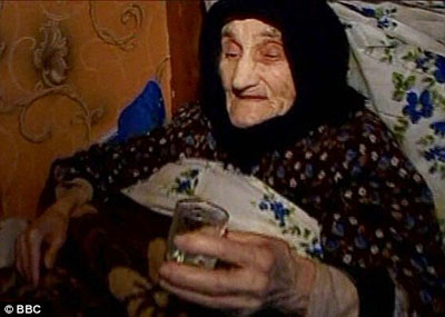 格魯吉亞老人自稱129歲 欲申報(bào)世界最長壽紀(jì)錄