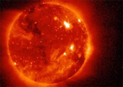 “太陽風暴”今日抵達地球 會產生強烈極光