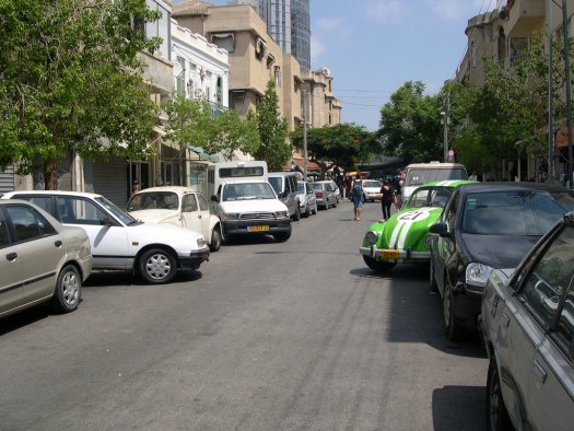 美國無人自動泊車新概念解放司機 讓車自個找地停