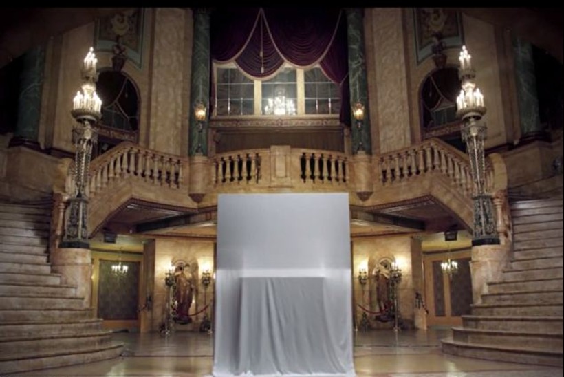 三星網上發布預告片 擬推出肖像狀透明電視機