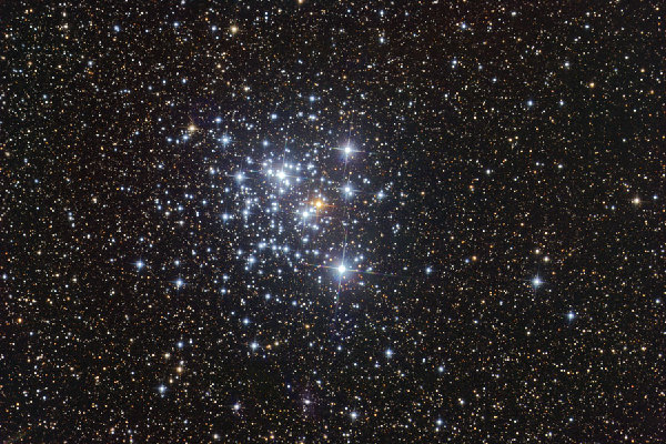 天文學家發現密集雙星系統 挑戰恒星形成理論（組圖）