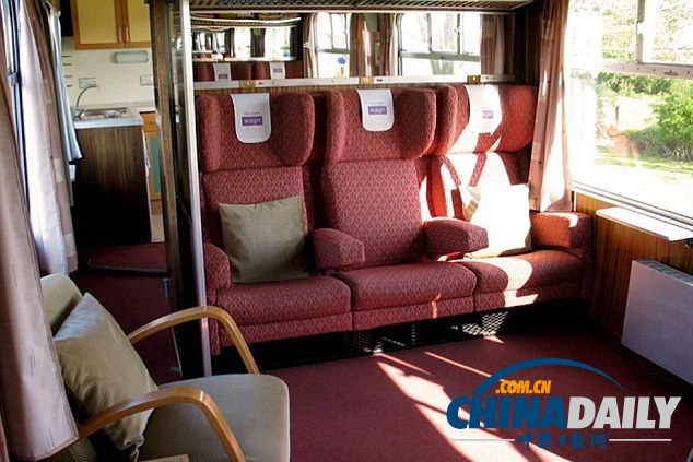 英國夫婦將舊車廂改造成旅館 有廚房和中央供暖