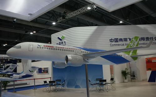 C919大飛機(jī)亮相 外媒:中國(guó)毫不掩飾航空野心