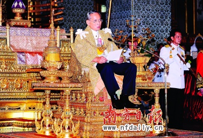 各國領(lǐng)導(dǎo)人薪酬曝光：奧巴馬年薪是普京10倍