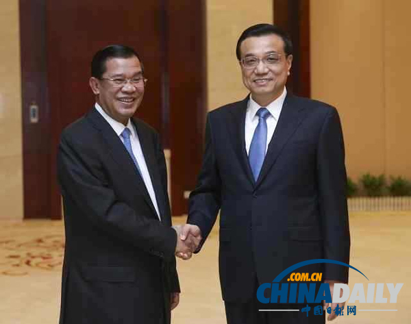 李克強(qiáng)會(huì)見東盟國家領(lǐng)導(dǎo)人