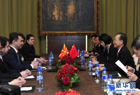 溫家寶會(huì)見馬其頓共和國(guó)總理尼古拉·格魯埃夫斯基