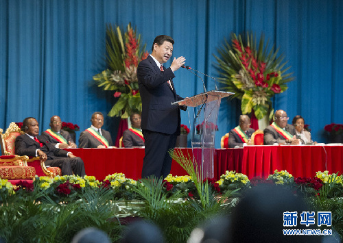 習近平在剛果共和國議會發表演講