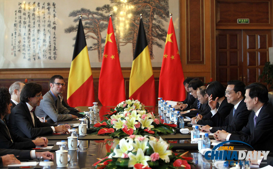 李克強(qiáng)在大連會見比利時首相迪呂波