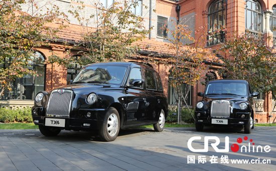 英國首相卡梅倫會(huì)見李書福：中英合作帶來雙贏