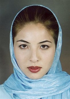 美國女記者間諜罪名成立 在伊被判8年