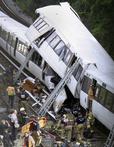 華盛頓地鐵列車相撞致6人亡 市長稱死亡人數進一步上升
