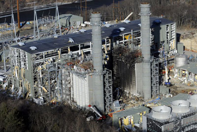 美國一發電廠爆炸至少5人死亡 當局否認是恐怖襲擊