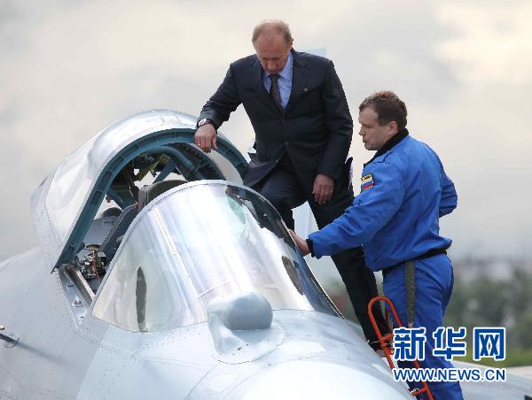 普京參觀俄羅斯第五代隱形戰斗機T-50