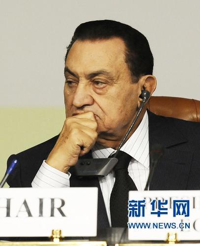 穆巴拉克走下神壇 政局撲朔迷離 埃及天空何時晴