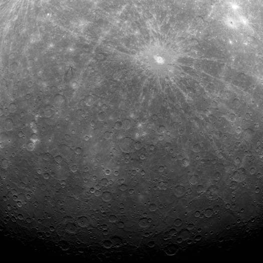 “信使”號(hào)探測(cè)器傳回首張圖片 逐步揭開水星神秘面紗