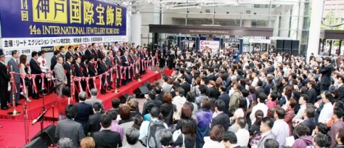 日本神戶珠寶展價(jià)值千萬日元貨品被盜(組圖)